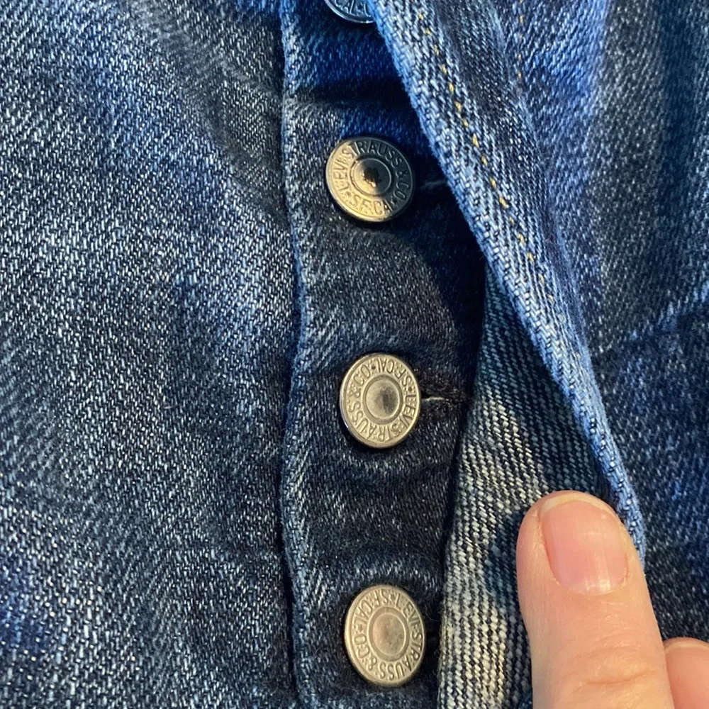 Levis preowned well